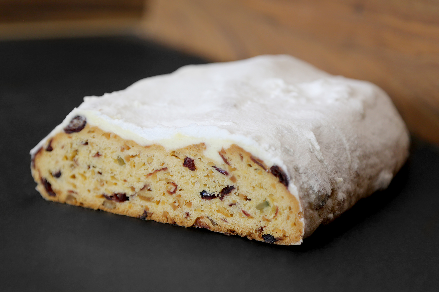 dinkel_cranberry_stollen_5Z1B2812_bearb_web